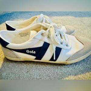 Gola Badminton Sneaker in Off White & Baltic